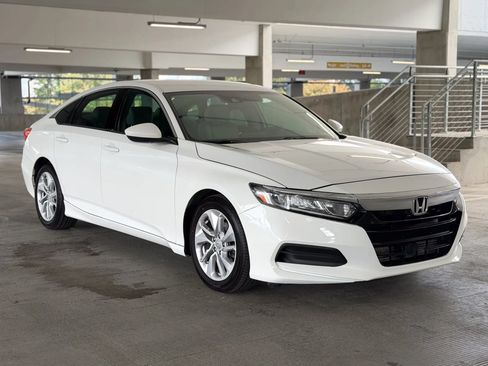 Used 2018 Honda Accord LX image 3