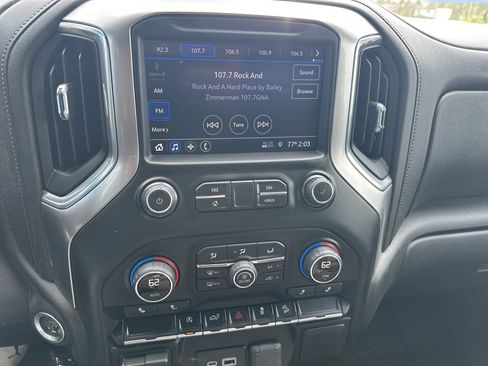Certified 2019 Chevrolet Silverado 1500 RST AWD/4WD image 17