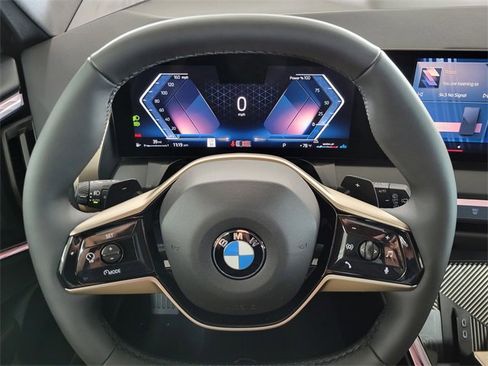 Used 2025 BMW X3 xDrive30i w/ Convenience Package image 8