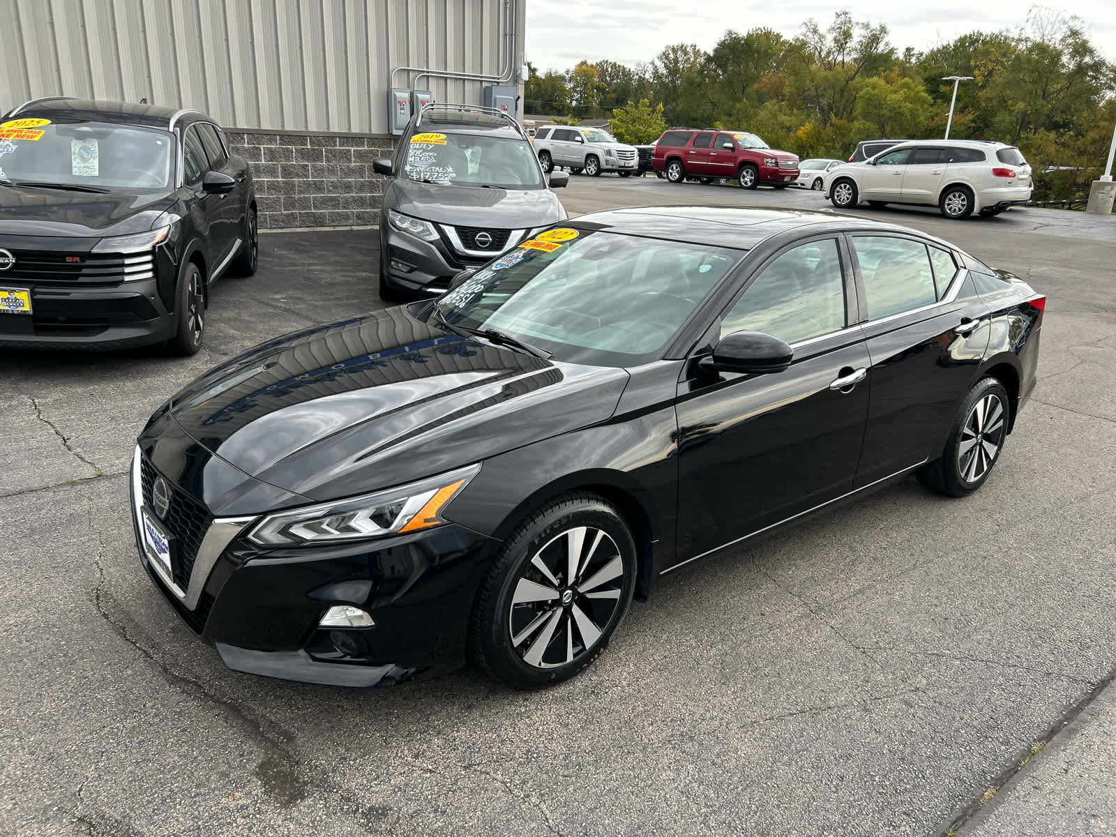 Used 2022 Nissan Altima 2.5 SL AWD/4WD image 3