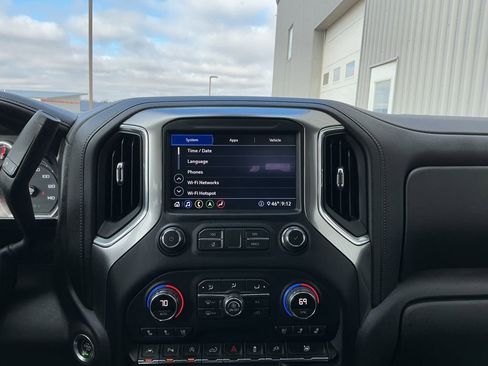 Used 2020 Chevrolet Silverado 1500 LTZ w/ LTZ Plus Package image 13