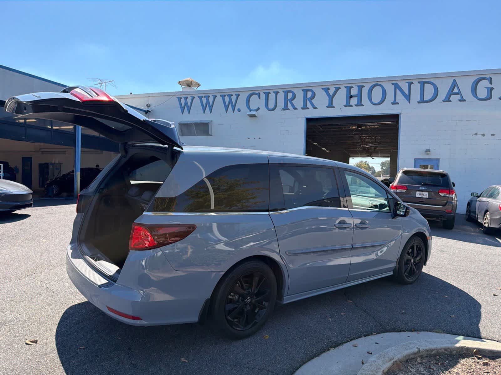 Used 2024 Honda Odyssey Sport image 12