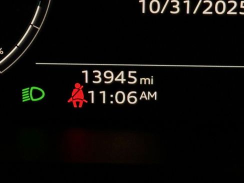 Used 2022 Audi e-tron Premium image 20