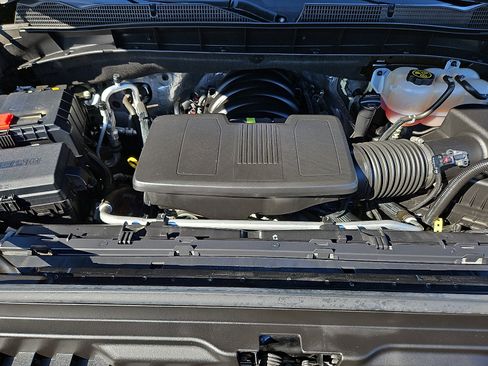 Certified 2023 GMC Sierra 1500 Elevation w/ LPO, Elevation Black Package AWD/4WD image 27