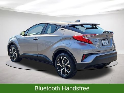 Used 2020 Toyota C-HR XLE FWD image 5