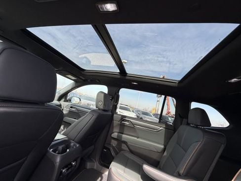 New 2026 GMC Acadia AT4 w/ Super Cruise Package image 32