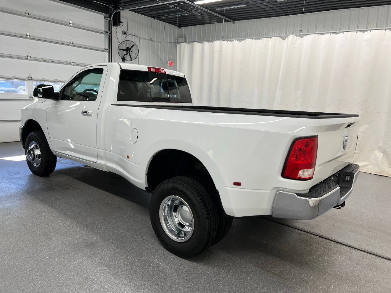 Used 2011 RAM 3500 SLT w/ Popular Equipment Group AWD/4WD image 6