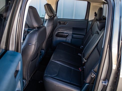 Used 2024 Ford Maverick Lariat w/ Black Appearance Package image 28