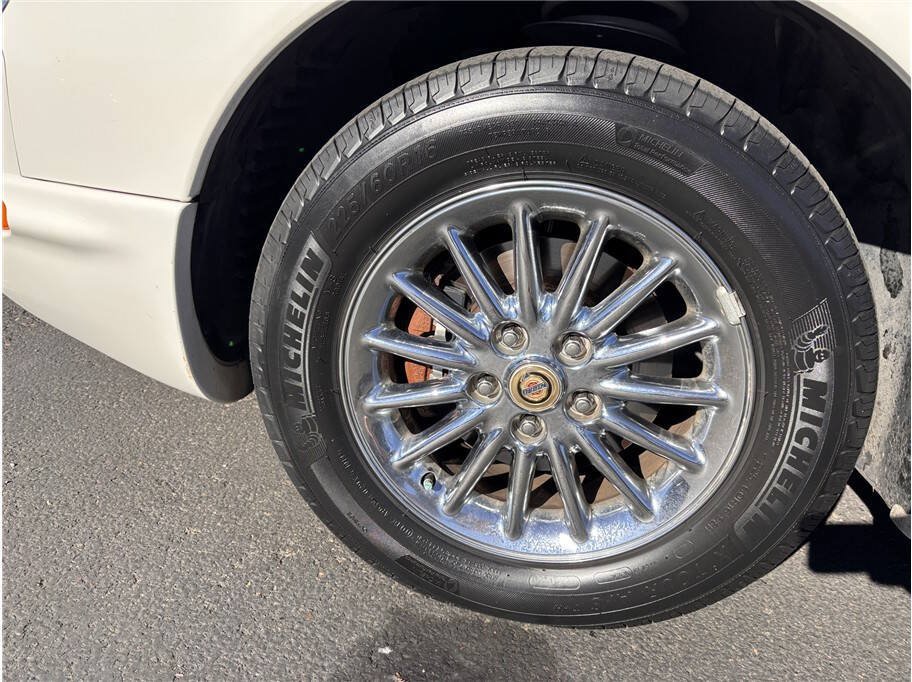 Used 2000 Chrysler Concorde LXi FWD image 16