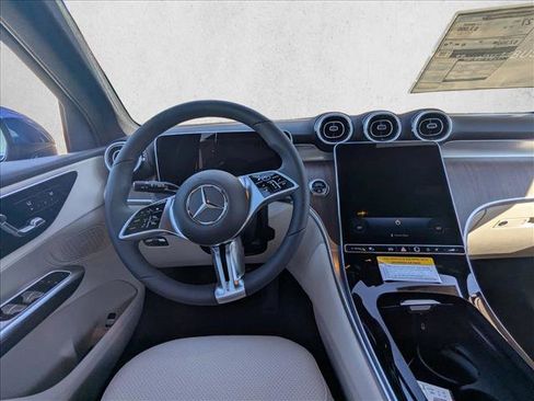 Used 2026 Mercedes-Benz GLC 300 image 12