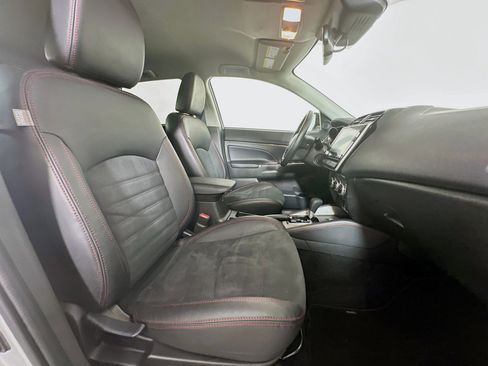 Used 2024 Mitsubishi Outlander Sport SE image 29