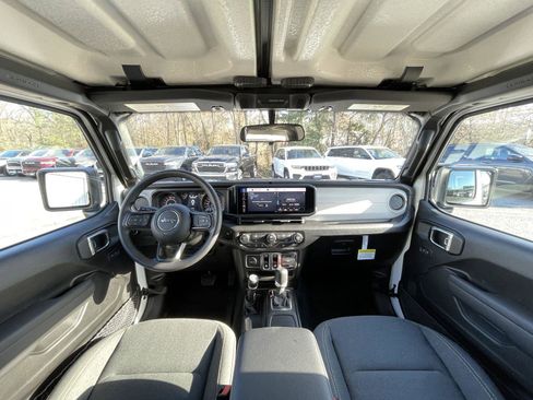 New 2026 Jeep Wrangler Sport AWD/4WD image 32