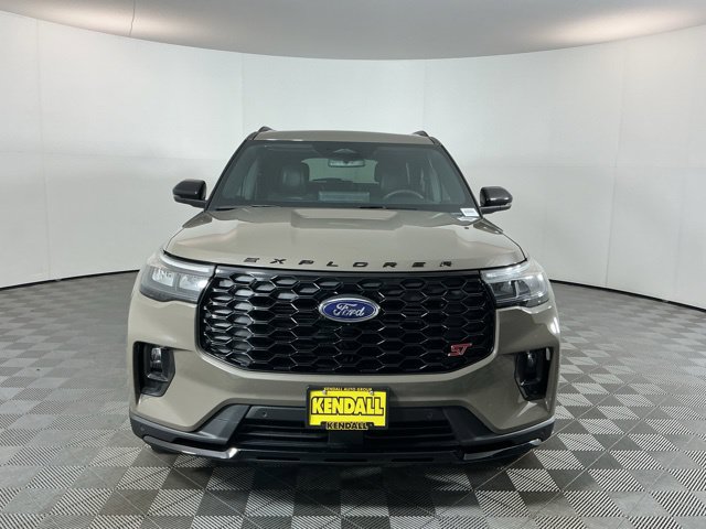 Used 2026 Ford Explorer ST w/ Sun And Sound Package AWD/4WD image 2