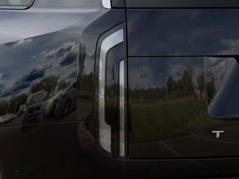 New 2027 Kia Telluride S image 15