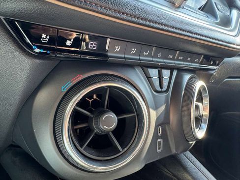 Used 2019 Chevrolet Blazer Premier w/ Driver Confidence II Package image 33