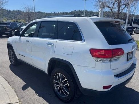 Used 2017 Jeep Grand Cherokee Limited image 7