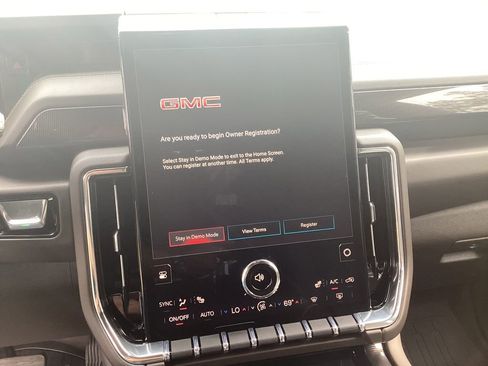 New 2026 GMC Yukon XL Elevation w/ LPO, Elevation Black Package RWD image 27