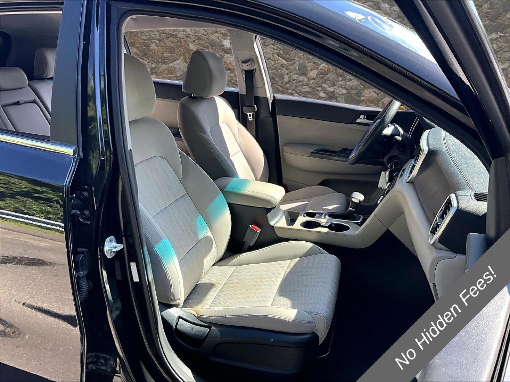 Used 2022 Kia Sportage LX AWD/4WD image 7