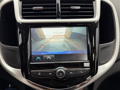 Used 2017 Chevrolet Sonic LT image 18