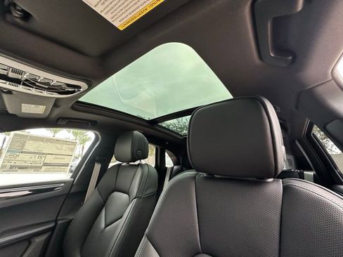 Used 2026 Porsche Macan Turbo image 22