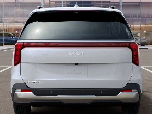 New 2026 Kia Carnival FWD image 13
