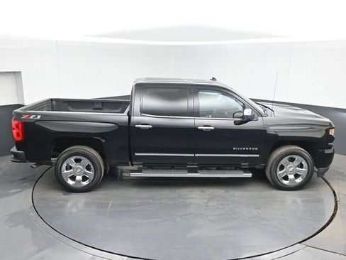 Used 2018 Chevrolet Silverado 1500 LTZ Z71 w/ LTZ Plus Package AWD/4WD image 37