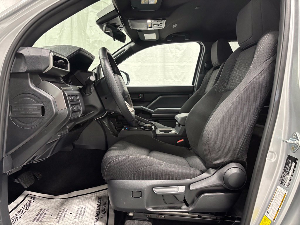 Used 2026 Toyota 4Runner SR5 AWD/4WD image 14