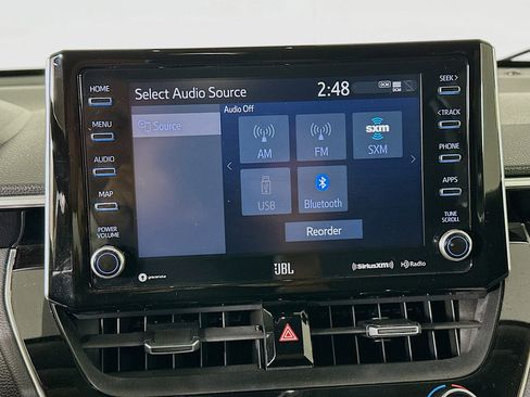 Used 2022 Toyota Corolla Cross XLE w/ Convenience Package image 21