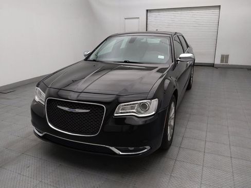 Used 2018 Chrysler 300 Limited AWD/4WD image 15