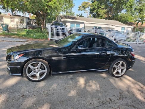 Used 2013 Mercedes-Benz SLK 250 w/ Premium I Pkg image 3