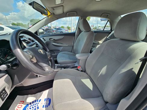 Used 2013 Toyota Corolla LE FWD image 13