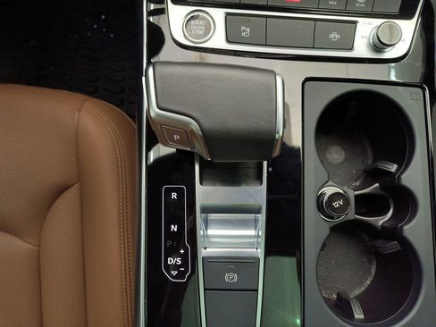 Used 2022 Audi Q7 2.0T Premium Plus w/ Premium Plus Package image 23