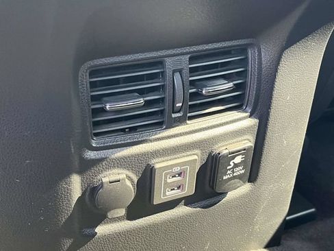 Used 2019 Nissan Titan SL RWD image 19