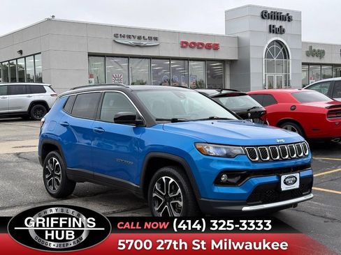 Used 2023 Jeep Compass Limited w/ Sun and Sound Group AWD/4WD image 1