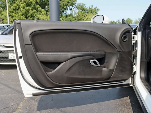 Used 2021 Dodge Challenger R/T RWD image 28