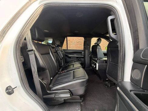 Used 2019 Ford Expedition XLT AWD/4WD image 9