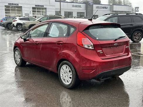 Used 2015 Ford Fiesta SE image 18