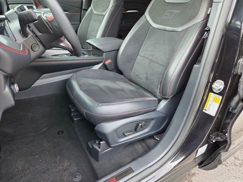 Used 2025 Ford Explorer ST AWD/4WD image 6