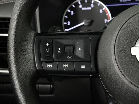 Certified 2023 Nissan Rogue SV image 27