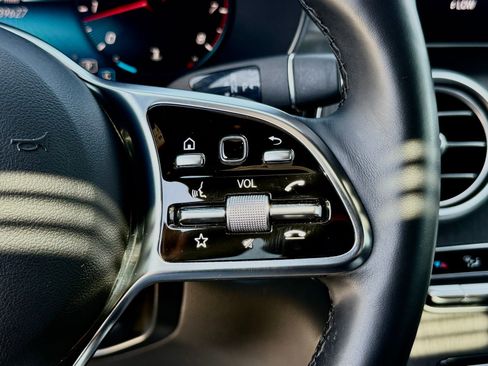 Used 2023 Mercedes-Benz GLC 300 4MATIC Coupe image 34