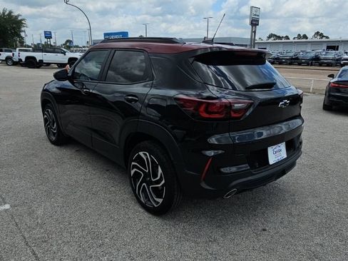 Used 2025 Chevrolet TrailBlazer RS w/ Convenience Package FWD image 5