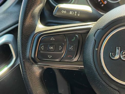 Used 2022 Jeep Gladiator Sport AWD/4WD image 15