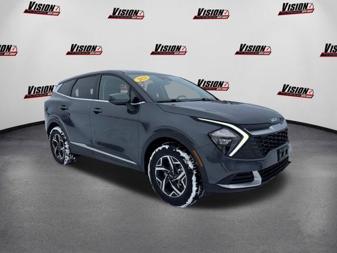 Certified 2023 Kia Sportage LX image 3