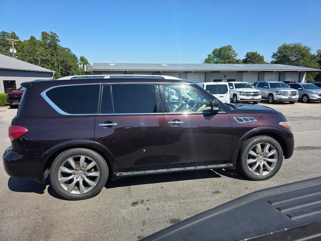 Used 2012 INFINITI QX56 4WD w/ Deluxe Touring Pkg image 4