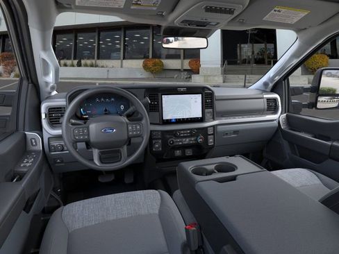 New 2026 Ford F350 XLT w/ XLT Premium Package AWD/4WD image 9