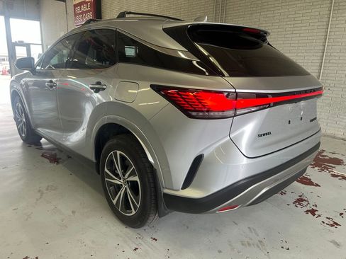 Used 2025 Lexus RX 350 Premium w/ Accessory Package (Z1) FWD image 6