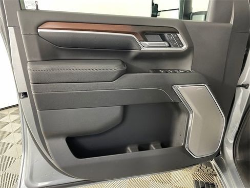 New 2026 GMC Sierra 3500 Denali image 13