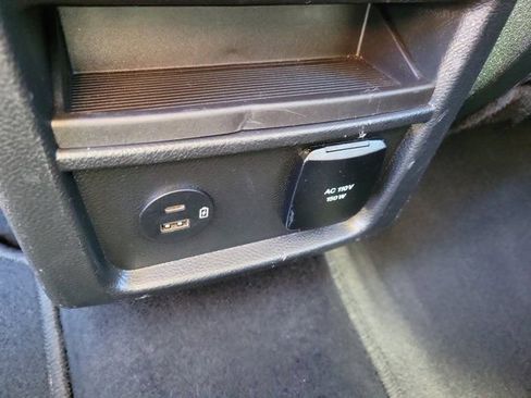 Certified 2022 Ford Edge Titanium image 18