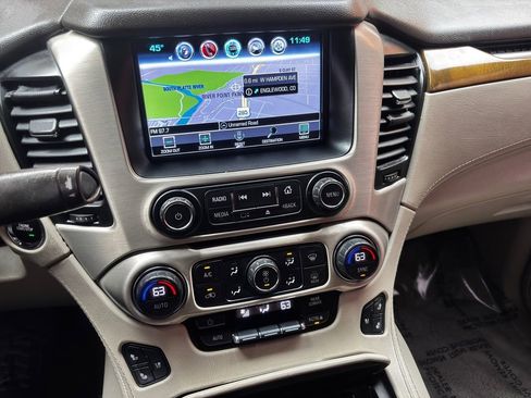 Used 2017 GMC Yukon Denali w/ Open Road Package image 23