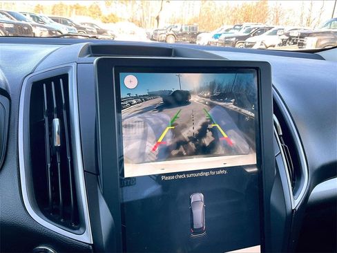 Used 2023 Ford Edge SEL w/ Convenience Package image 18
